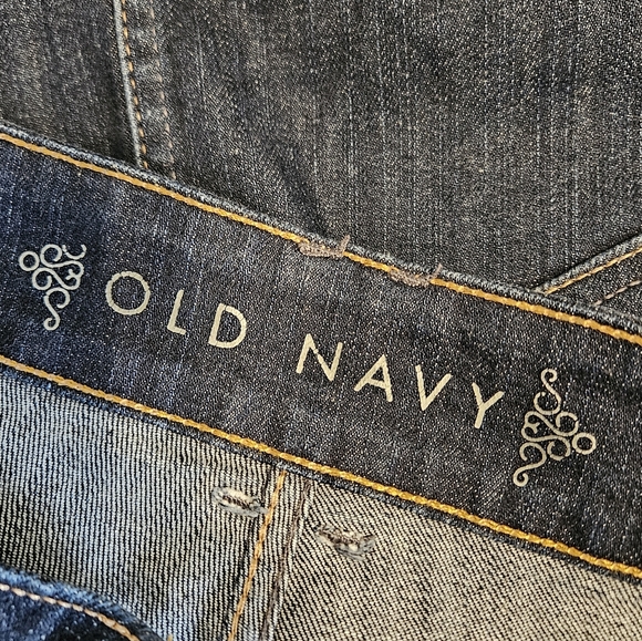 CLEARANCE Old Navy Dark Denim Skirt - Picture 4 of 5